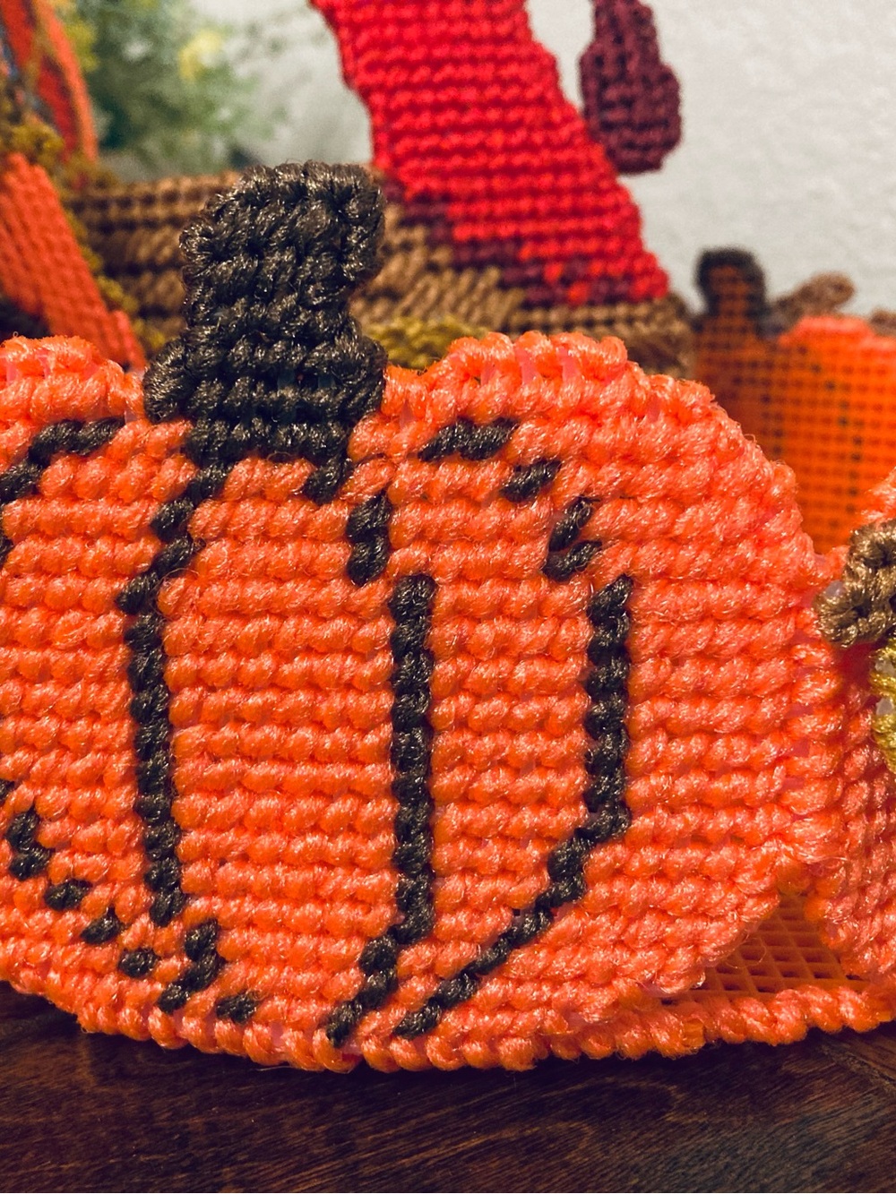 Fall Thanksgiving Turkey Plastic Canvas Candy Bowl Centerpiece - Picture 9 of 14